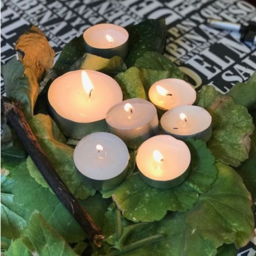 Vela Natural de Estearina 100% Natural Tea Light Maxi 10 Horas Pack 6 unidades - Imagen 2